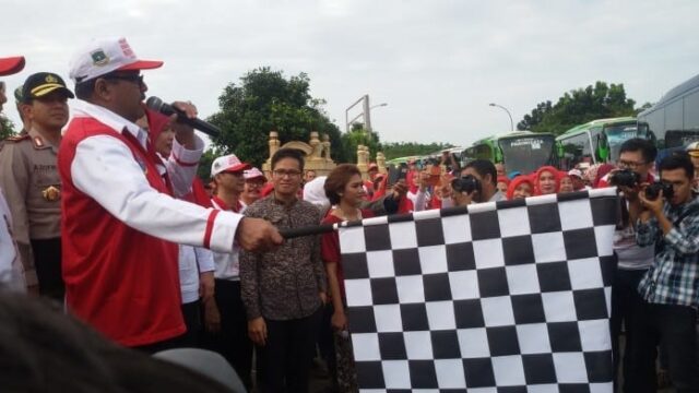 Gubernur Banten Rano Karno Lepas 80 Bus Mudik Gratis