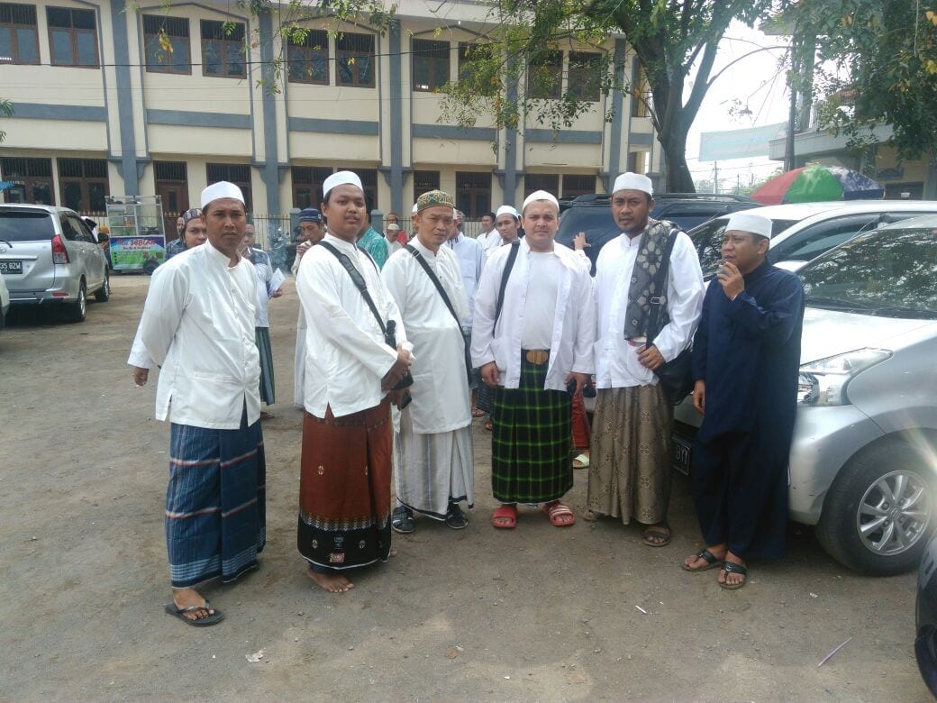 Pondok Pesantren Buntet Cirebon Menggelar Peringatan Maulid Nabi Muhammad SAW