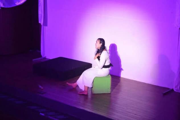 Aroma Eksistensialisme dan Absurditas dalam Pentas Teater “Perempuan Pembunuh Tuhan”