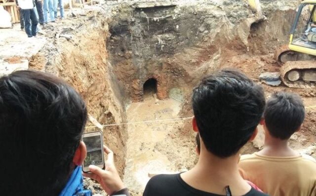 Lorong Bawah Tanah Diduga Peninggalan Zaman Belanda Ditemukan di Serang Banten