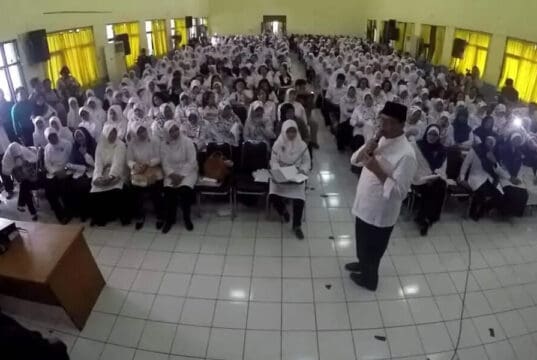 Wahidin Halim Jalin Silaturahmi dengan Ratusan Guru TK di Kota Tangerang Wahidin Halim Jalin Silaturahmi dengan Ratusan Guru TK di Kota Tangerang