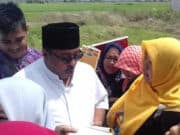 Rano Karno Jalin Keakraban Bersama Komunitas Buku Si Doel
