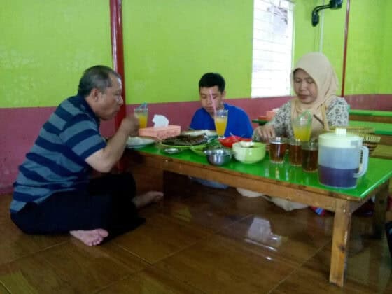 Rumah Makan ALa ‘DiEN Sajikan Kuliner Seafood di Cipondoh Kota Tangerang