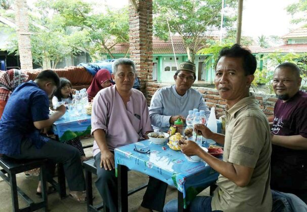 Buka Usaha Bakso Ikan dan Pecak Bandeng, Pondok Pesantren Ulul Albab Cetak Generasi Wirausaha