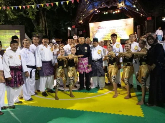 Ukir Prestasi di Festival Pencak Silat Pesisir, Sanggar Putra Panglipur Boyong Empat Piala