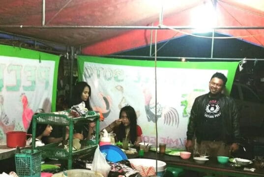 PECEL LELE CAK RAMON, Tempat Berlangganan Cewek-cewek Cantik Mengusir Rasa Lapar