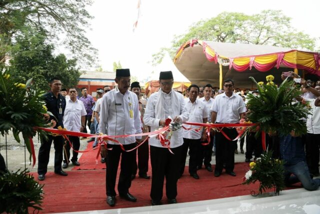 Gubernur Banten Wahidin Halim meresmikan masjid An-Nur SMK Negeri 2 Kota Serang