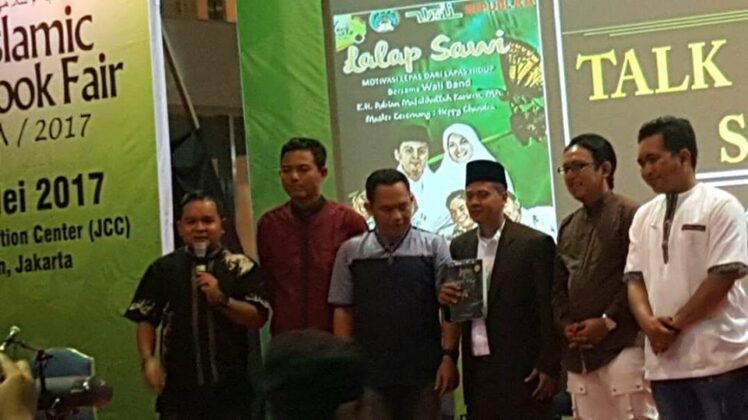 KH Adrian Mafatihullah Kariem Bedah Buku &lsquo;Lepas dari Lapas Hidup&rsquo; di Islamic Book Fair 2017