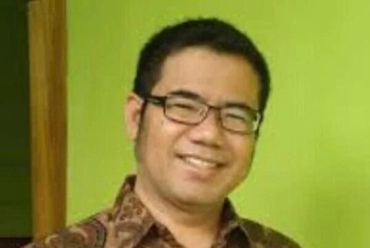 Gubernur, Kembalikan Kampung Nelayan Gubernur, Kembalikan Kampung Nelayan