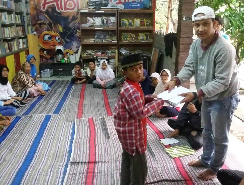 Berbagi Berkah Ramadhan di Kampoeng Literasi TBM Kedai Proses