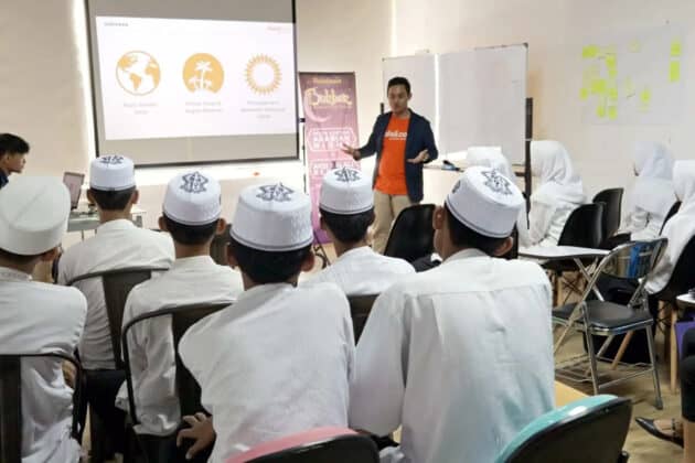 Galang Semangat Wirausaha, Ralali.com Adakan Edukasi Bisnis Online bagi Sahabat Yatim Indonesia