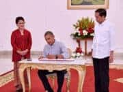 Suguhan Teh dan Bakso, Presiden Jokowi Terima Obama di Kebun Raya Bogor