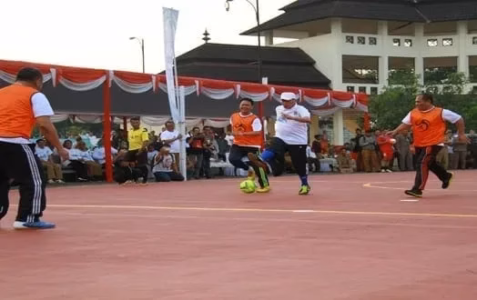 Pemprov Banten Akan Bentuk Klub Sepak Bola Pemprov Banten Akan Bentuk Klub Sepak Bola