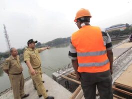 Wali Kota Tangerang Evaluasi Pihak Kontraktor Proyek Pembangunan Jembatan
