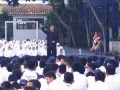 Budi Sabarudin Keliling Sekolah untuk Mendongeng Budi Sabarudin Keliling Sekolah untuk Mendongeng