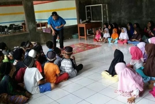 Kepala SMPN 14 Kota Tangerang : Mendongeng Bisa Menghidupkan Program Literasi Kepala SMPN 14 Kota Tangerang : Mendongeng Bisa Menghidupkan Program Literasi