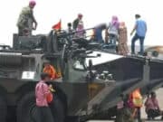 Perayaan HUT TNI ke 72 Jadi Ajang Selfi Masyarakat Banten