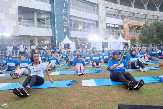 AXA Mandiri Tuntaskan Kampanye Hidup Sehat 2017 dengan Menggelar Fit Nation Festival AXA Mandiri Tuntaskan Kampanye Hidup Sehat 2017 dengan Menggelar Fit Nation Festival