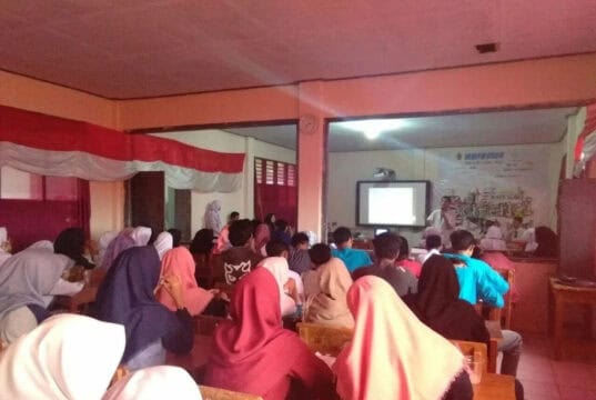 Rafe’i Ali Institute Gelar Workshop Jurnalistik di Aliyah Al Ihya Kadu Ronyok Rafe'i Ali Institute Gelar Workshop Jurnalistik di Aliyah Al Ihya Kadu Ronyok