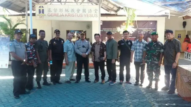 Polsek Karawaci Berikan Pengamanan Perayaan Natal di Gereja Kristus Yesus Polsek Karawaci Berikan Pengamanan Perayaan Natal di Gereja Kristus Yesus