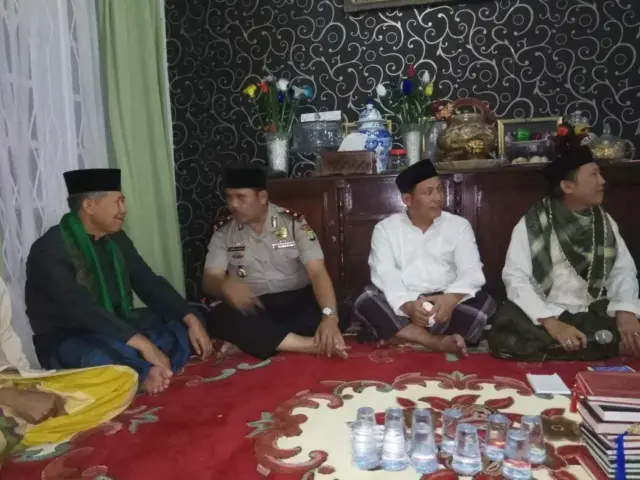 Perintah Kapolres Metro Tangerang Kota, Kapolsek Karawaci Getol Kunjungi Masyarakat Perintah Kapolres Metro Tangerang Kota, Kapolsek Karawaci Getol Kunjungi Masyarakat