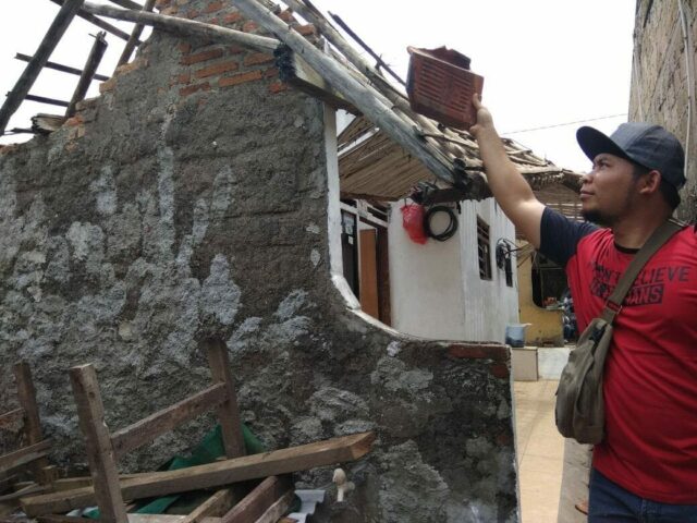 Cerita Mencekam Saat Gempa Meluluh Lantakan Rumah Warga di Tangerang
