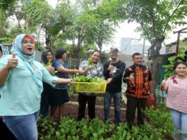 Wali Kota Tangerang Kunjungi Program Kampung PHBS di Kampung Gerendeng Pulo