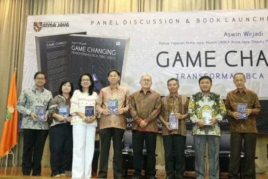 Peluncuran Buku Game Changing: Transformasi BCA Peluncuran Buku Game Changing: Transformasi BCA