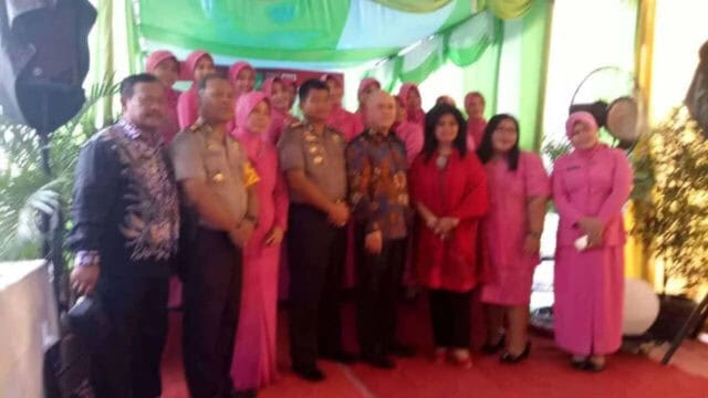 Polres Tangerang Selatan Gelar Bedah Rumah di Kecamatan Kelapa Dua