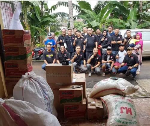 Komunitas Grand Livina Club Indonesia Lakukan Kegiatan Sosial