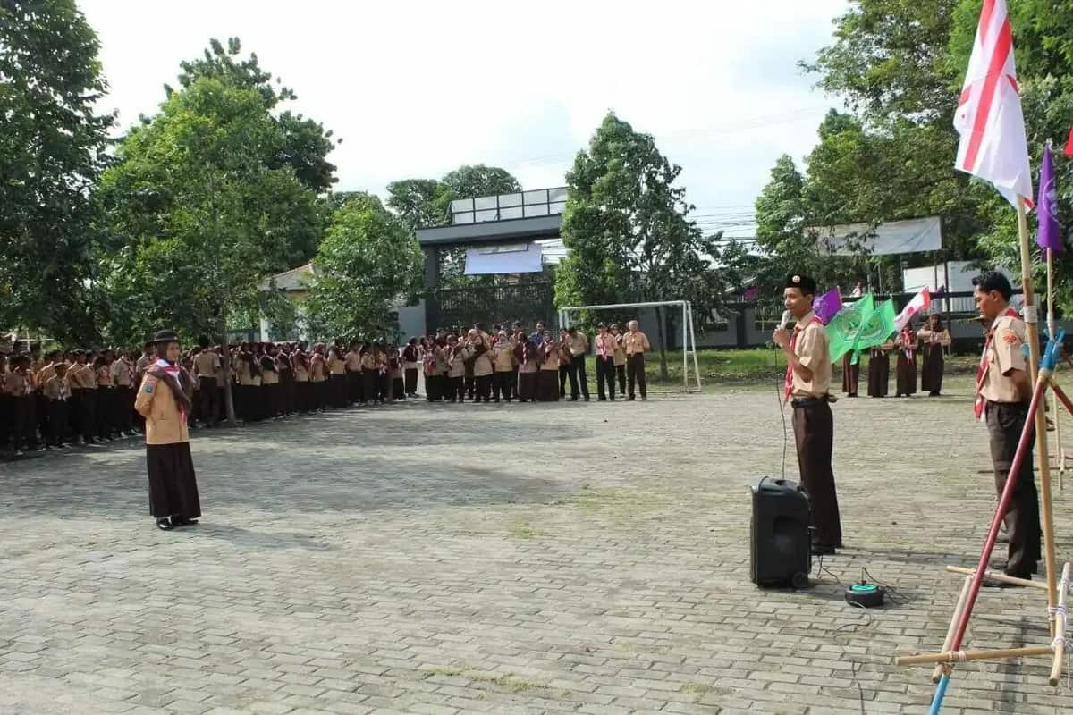 SMK Yapintek Gelar Pelantikan Dewan Ambalan Pramuka