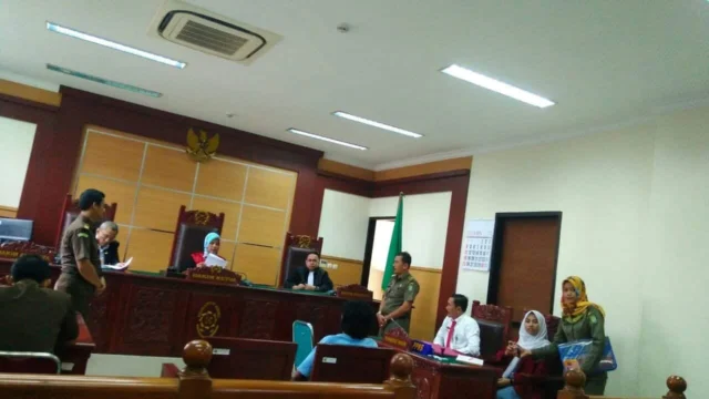Satpol PP Kota Tangerang Ajukan PKL dan Penjual Miras ke Sidang Tipiring