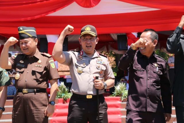 Kapolda Banten Beri Apresiasi Latihan Tripatra Sispam Kota Serang