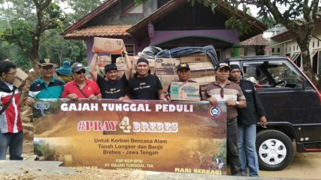 SPSI PT Gajah Tunggal Tangerang, Memberikan Bantuan Sosial ke Korban Longsor Brebes Jawa Tengah