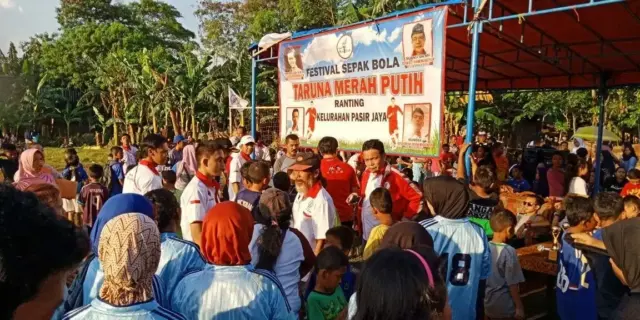 Taruna Merah Putih Kota Tangerang Menggelar Pertandingan Sepak Bola Ibu-Ibu di Pasirjaya