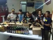 Polsek Benda Amankan Belasan Dus Minuman Keras dari Warung Jamu