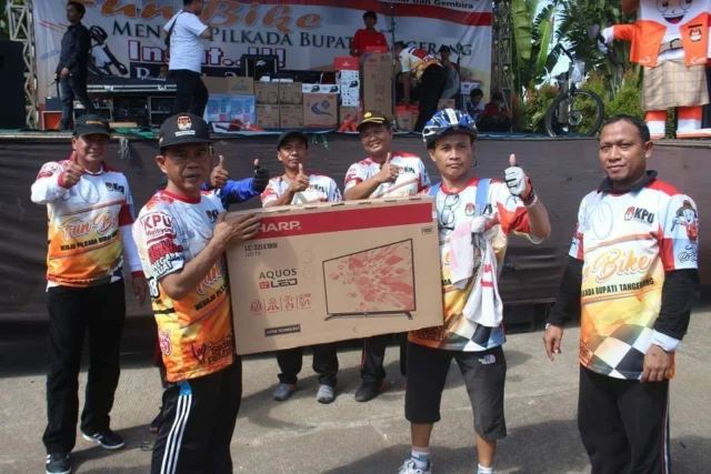 KPU Kabupaten Tangerang Menggelar Fun Bike Menuju Pilkada 2018