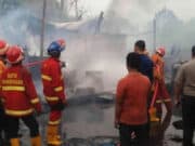 Polres Tangerang Buru Pemilik Pabrik Tiner Terbakar di Sepatan