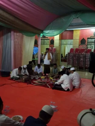Ustadz Sukmada Abduh Ajak Jama'ah Pengajian Musholla Al Makmur Sambut Bulan Ramadhan dengan Ibadah