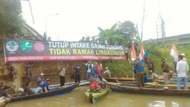 Dianggap Cemari Sungai Cisadane, Intake Milik PT Gajah Tunggal Tbk Didemo Dianggap Cemari Sungai Cisadane, Intake Milik PT Gajah Tunggal Tbk Didemo
