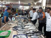 Pjs Wali Kota Tangerang Sidak Harga Sembako di Pasar