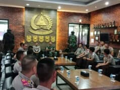 Kapolsek Jatiuwung Dampingi Taruna Akpol Latihan Kerja di Markas TNI Batalion Infantri 203 Kapolsek Jatiuwung Dampingi Taruna Akpol Latihan Kerja di Markas TNI Batalion Infantri 203