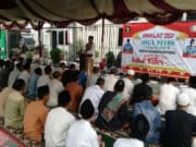Bertindak Sebagai Khotib Idul Fitri, Kepala Rutan Rangkasbitung Ajak Petugas dan WBP Saling Memaafkan