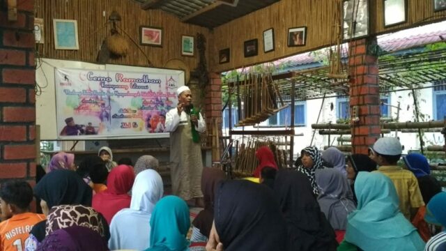 Gema Ramadhan di Kampung Literasi TBM Kedai Proses, Berbagi Rejeki di Bulan Suci