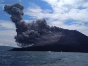 Di Selat Sunda Provinsi Lampung, Anak Gunung Krakatau Erupsi Capai 1000 Meter