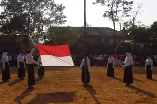 Upacara Bendera HUT ke-73 RI, Warga Desa Warungbanten Tampilkan Atraksi Kesenian Tradisional