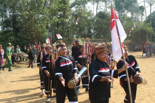 Upacara Bendera HUT ke-73 RI, Warga Desa Warungbanten Tampilkan Atraksi Kesenian Tradisional