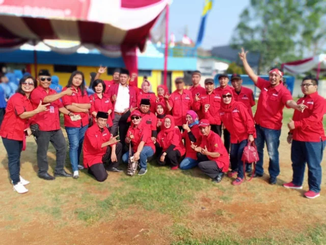 Surani SE Caleg PDI-P Dapil 4 Kota Tangerang Yang Menghadiri Undangan HUT Kemerdekaan RI ke 73 Dari Camat Larangan