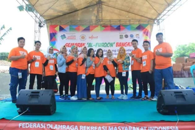 Gelar Semarak Al-Furqon Bangkit, Gadis Ini Bangkitkan Semangat Pemuda