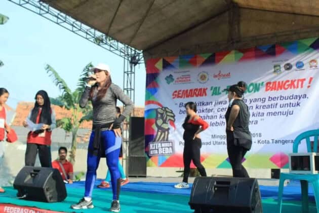 Gelar Semarak Al-Furqon Bangkit, Gadis Ini Bangkitkan Semangat Pemuda
